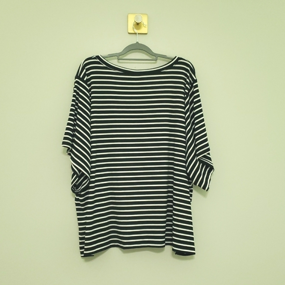 Plus Size NWT Women's Boxy Top 4X Black White Striped V-neck Casual Relaxed New - Picture 5 of 11